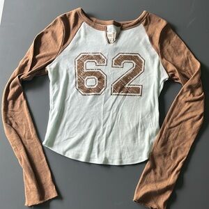 Urban Outfitters Cropped Graphic Long-Sleeved Tee